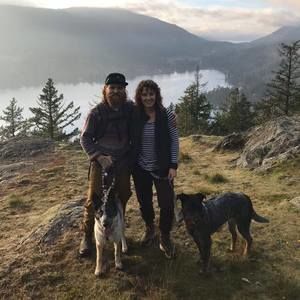 Meet your Posher, Caitlin